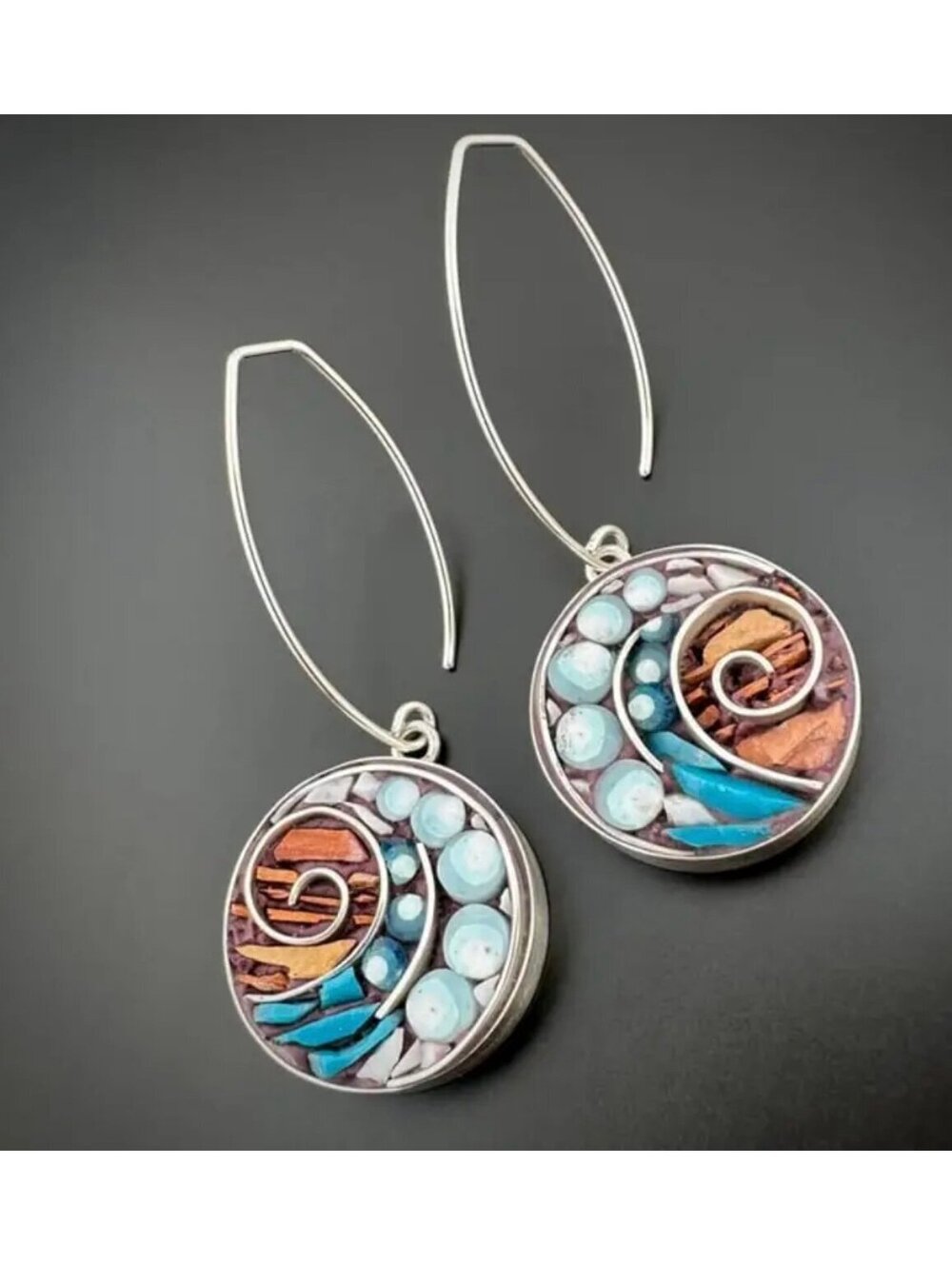 New - Elegantly Designed Circular Earrings